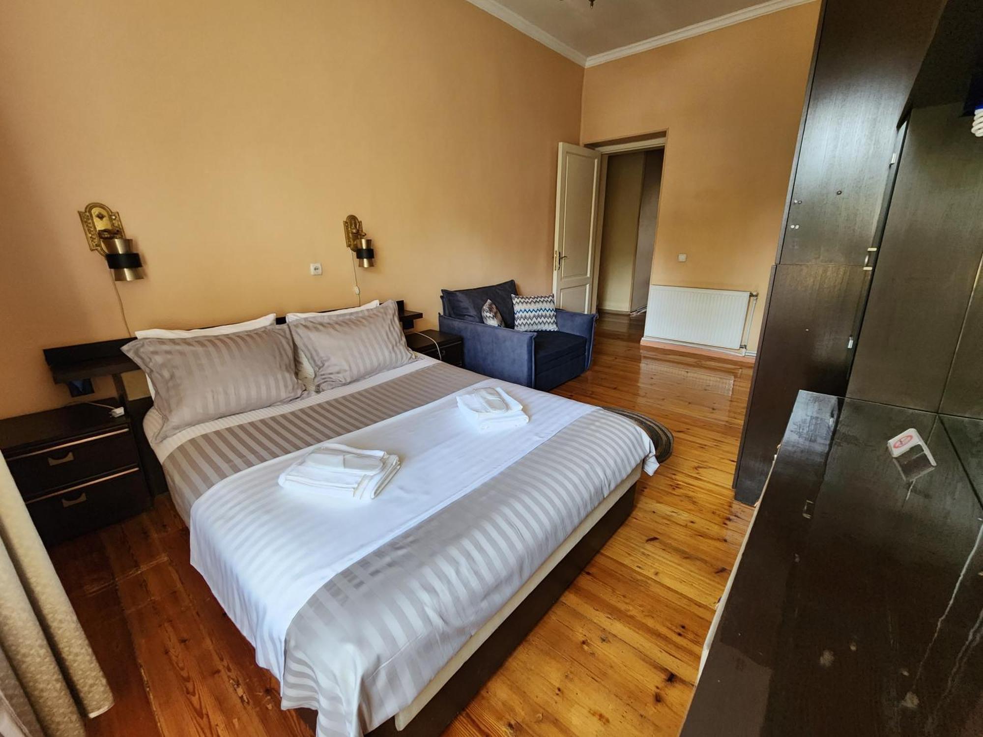 Riverside Baratashvili Apartment Tbilisi Exterior photo